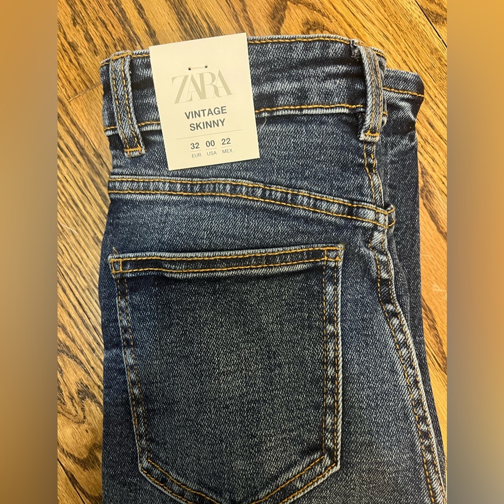 New with tags Zara jeans